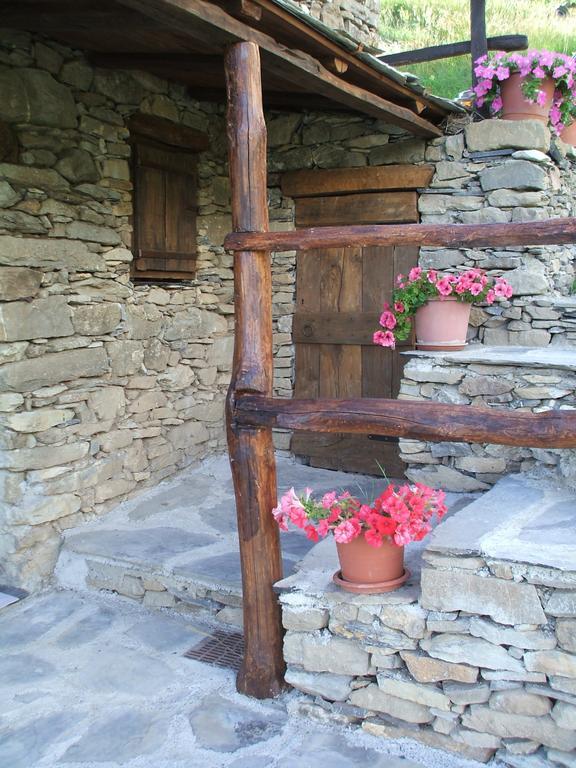 Agriturismo La Fontana Dell'Olmo Molini di Triora Ngoại thất bức ảnh